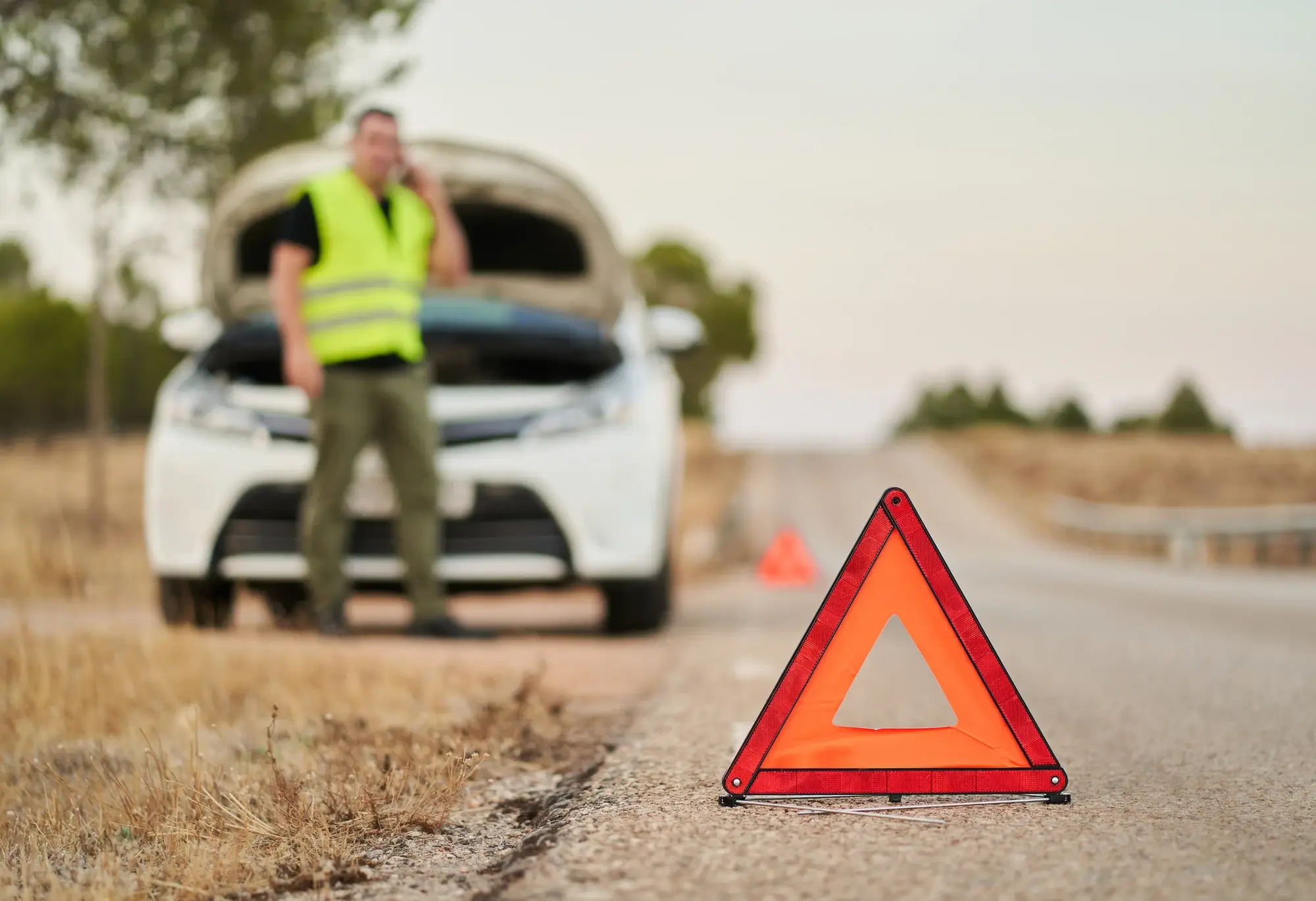 24/7 emergency roadside assistance in Downey, CA